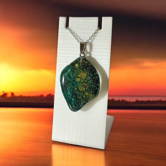 Smaragdzaļais kulons